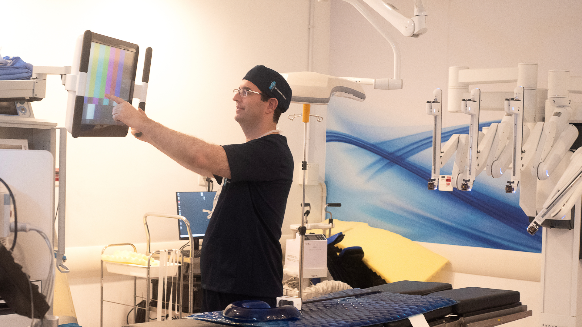 Cirurgia da endometriose, cirurgia da endometriose em Juiz de Fora, especialista em endometriose em Juiz de Fora, cirurgião que opera endometriose, cirurgião de endometriose em Juiz de Fora, cirurgia robótica para endometriose, cirurgia robótica para endometriose em Juiz de Fora, cirurgia laparoscópica para endometriose, tratamento cirúrgico da endometriose, endometriose profunda, cirurgia de endometriose profunda, cirurgião experiente em endometriose, médico especialista em endometriose, endometriose e infertilidade, cirurgia de endometriose e fertilidade, dor pélvica crônica endometriose, dispareunia endometriose, dismenorreia endometriose, endometrioma cirurgia, cirurgia minimamente invasiva para endometriose, cirurgia ginecológica especializada, cirurgia ginecológica oncológica, cirurgião oncológico em Juiz de Fora, cirurgia oncológica ginecológica, cirurgião oncológico Juiz de Fora, cirurgia robótica ginecológica, cirurgia robótica minimamente invasiva, tratamento da endometriose em Juiz de Fora, consulta para endometriose em Juiz de Fora, médico que opera endometriose em Minas Gerais, Dr Roberto Heleno, Dr Roberto Heleno endometriose, Dr Roberto Heleno cirurgia robótica, Dr Roberto Heleno Juiz de Fora, especialista em cirurgia robótica ginecológica